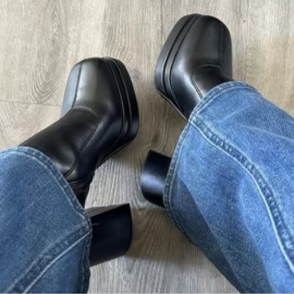 Valentine Sale - Picture 6 of 6